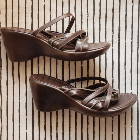 Predictions Brown Strappy Slip On Wedge Sandals clogs 3" heels size 8W - Picture 3 of 11